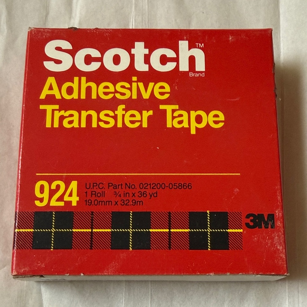 Scotch Adhesive Transfer Tape 924 1 roll 3/4” x 36 yd for mounting holding